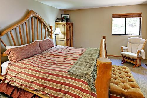 Cozy Tahoe Donner Retreat
