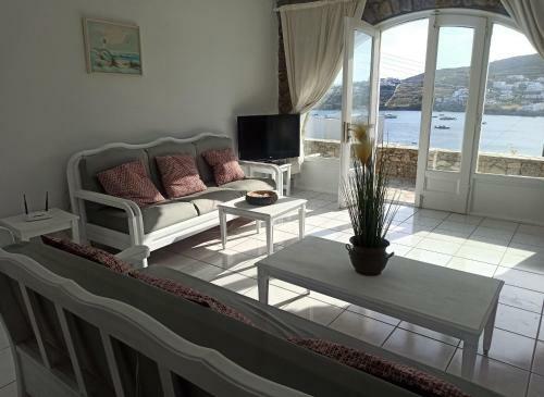 Revel Mykonos 6