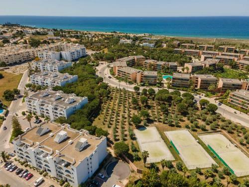 Salgados 2-bedroom Luxury Apartment