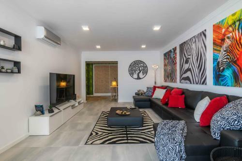Salgados 2-bedroom Luxury Apartment
