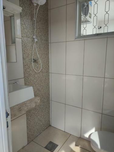 Lindo Quarto C/ Banheiro Privativo