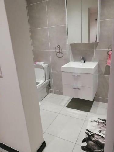 Remarkable 3-bed Apartment In Fourways Sandton