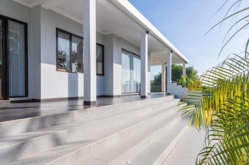 White Rabbit Private Villa