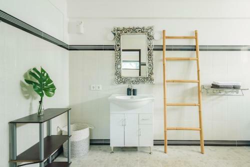 White Rabbit Private Villa