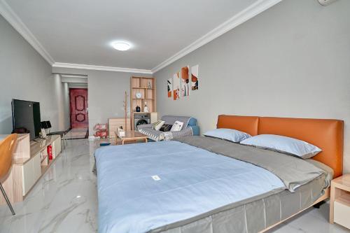 Locals Apartment House 06