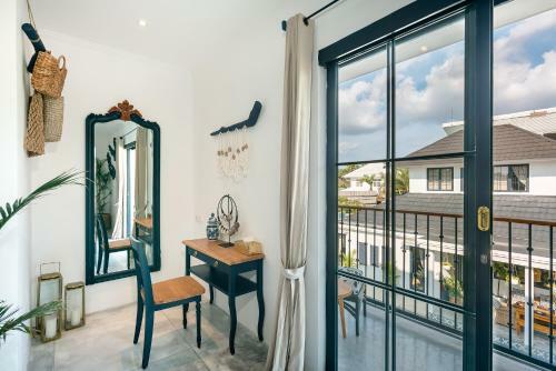 Villa Pintu Biru