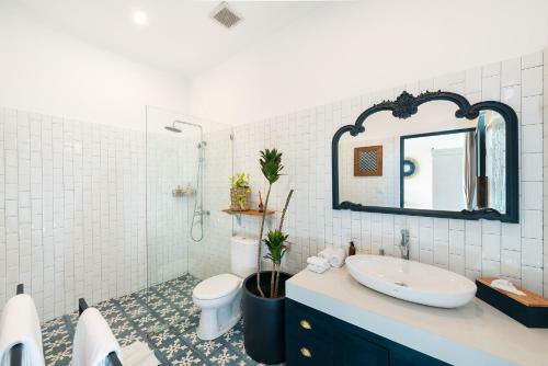 Villa Pintu Biru