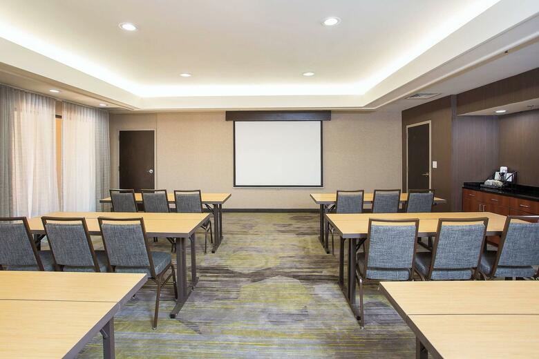 Hotel Courtyard By Marriott Boston Westborough