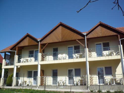 Varga Apartmanh�z