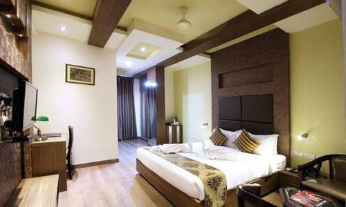 Hotel Cosmos