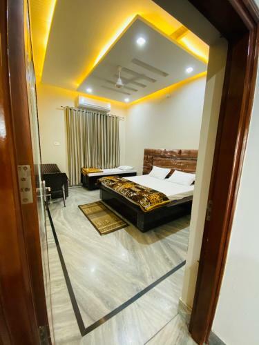 Hotel Luxury Home