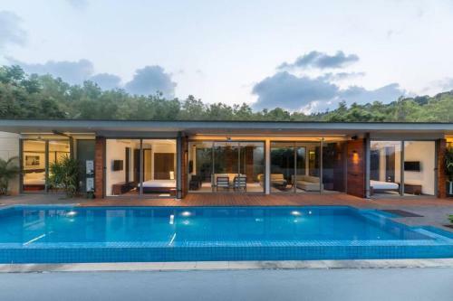 Deck-4 Bed-infinity Private Pool,arpora By The Acacia Villas