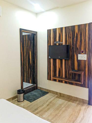 Hotel Sr Siddhi Vinayak By Wb Inn