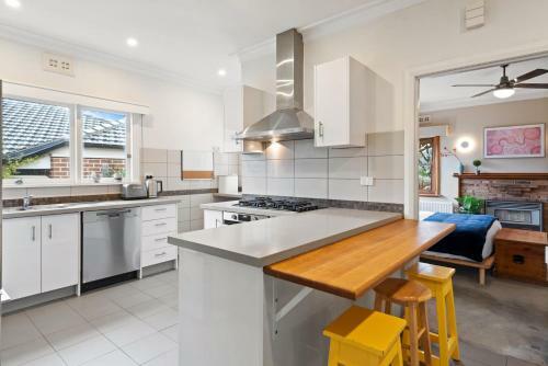 Beautiful Suburban, Home-away-from-home