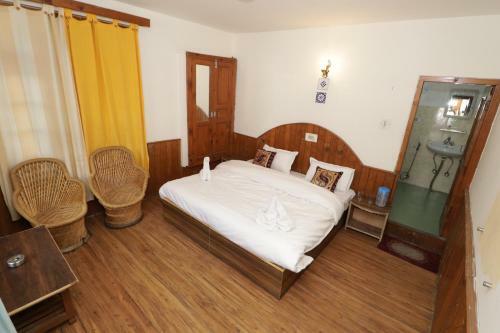 Hostal Raj Guest House