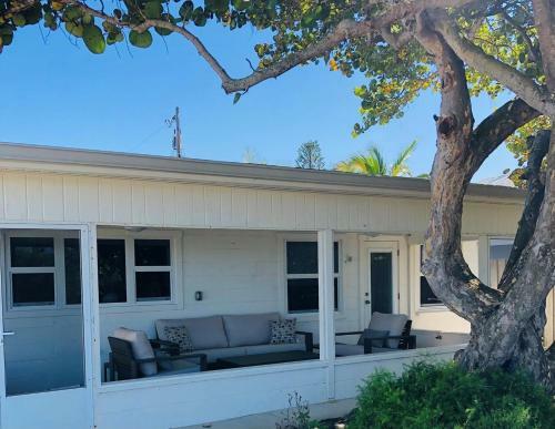 The Beach House 2 Home