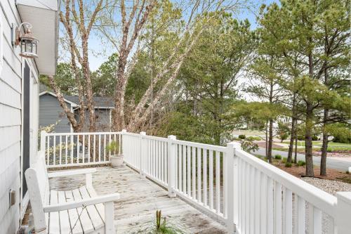 Salt Pond - 420 Canal Way East