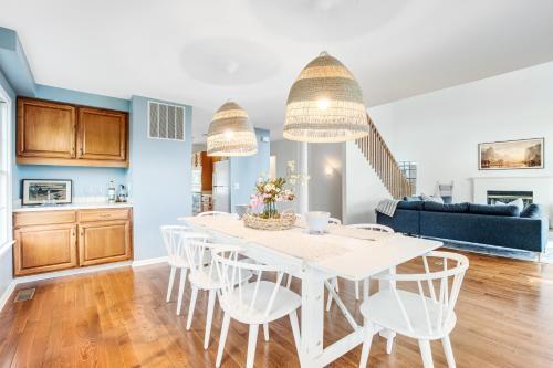 Salt Pond - 420 Canal Way East