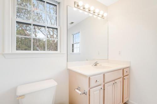Salt Pond - 420 Canal Way East