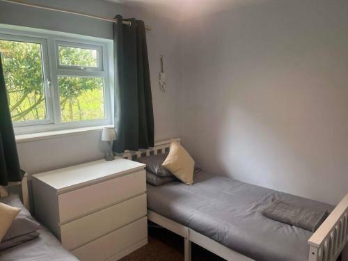 Hillside Cove 2 Bedrooms Sleeps 4