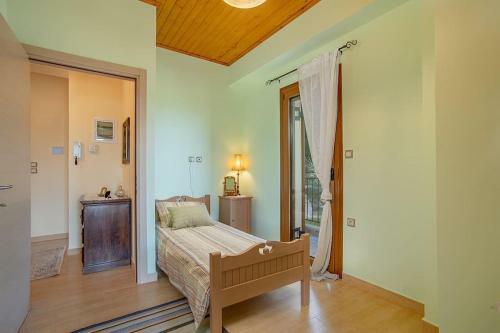 Villa Pavliani Mountain Home