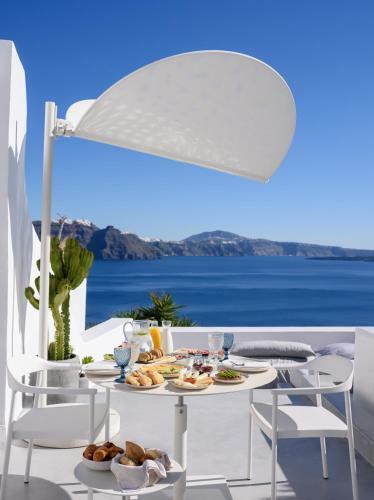 Lathouri Cave Villa
