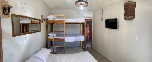 Hostal Pousada Vila Do Cowboy