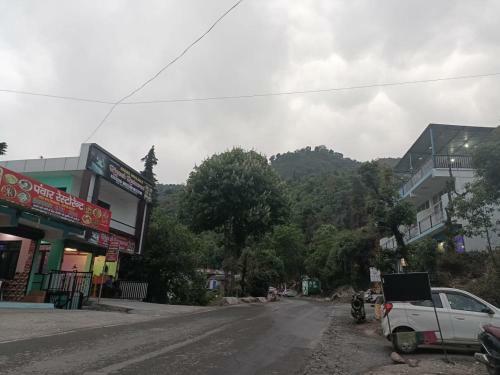 Hotel Mussoorie Hill Paradize Restro & Cafe