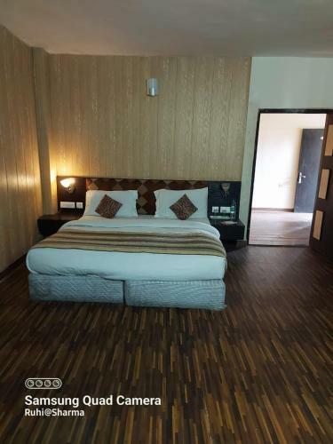 Hotel Limewood Nainital