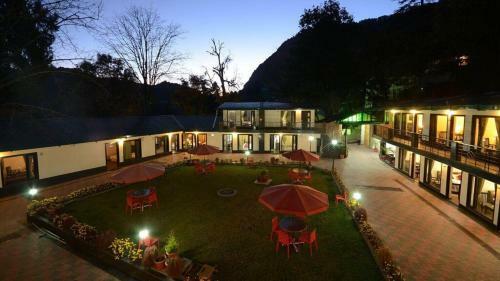 Hotel Limewood Nainital