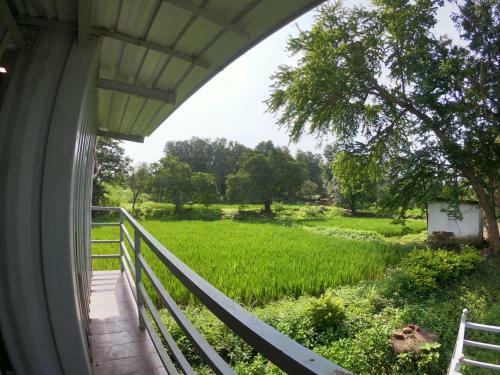 Bed & Breakfast The Homestead - Container Home
