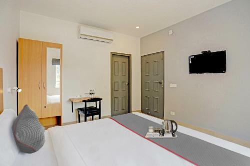 Hotel Oyo Townhouse 409 Brostay Meera Bagh