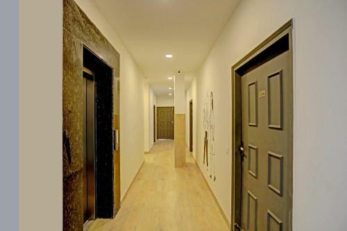 Hotel Oyo Townhouse 409 Brostay Meera Bagh