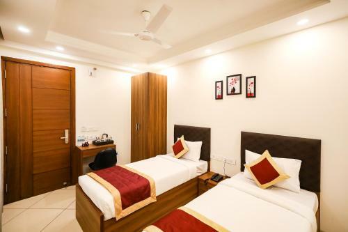 Fabhotel La Paz Stay