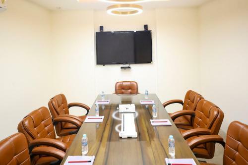 Fabhotel La Paz Stay