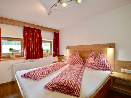 Beautiful Apartment In Umhausen With Balcony