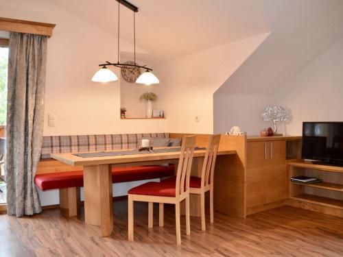 Comfortable Apartment In Umhausen With Balcony