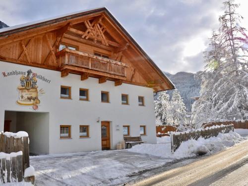 Comfortable Apartment In Umhausen With Balcony