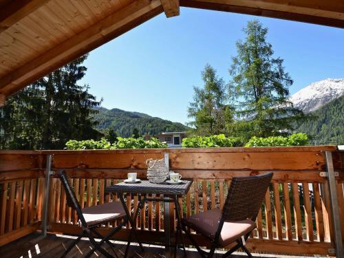 Comfortable Apartment In Umhausen With Balcony