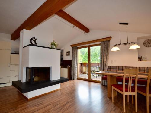 Comfortable Apartment In Umhausen With Balcony