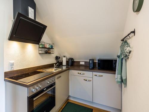 Beautiful Apartment In V�lkermarkt With Garden