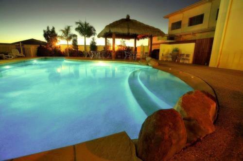 Hotel Mayfair Motel