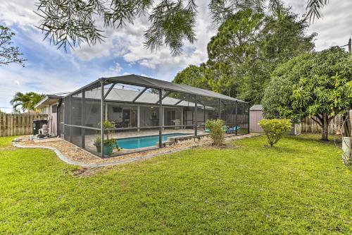 Sunny Cape Coral Getaway With Furnished Patio!