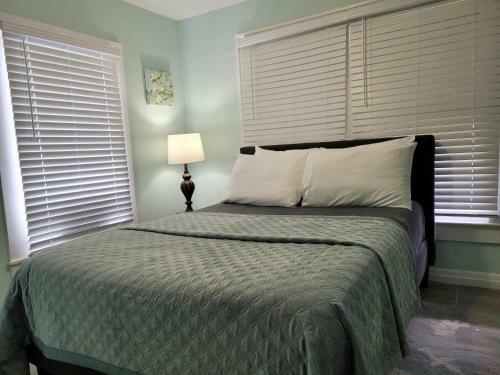 Apartamento Comfortable Two Bedroom Home
