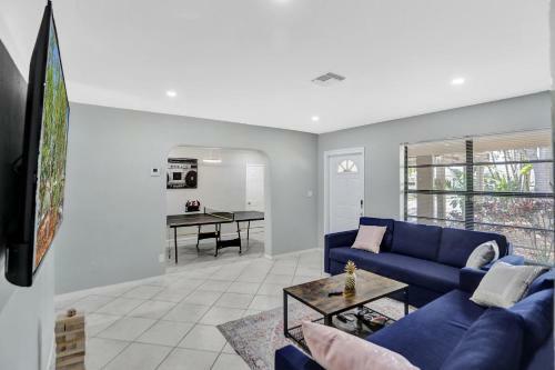 New Spacious 6bdr Villa Pool Tennis/airhockey