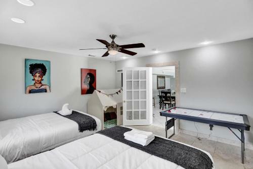New Spacious 6bdr Villa Pool Tennis/airhockey