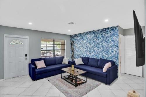 New Spacious 6bdr Villa Pool Tennis/airhockey