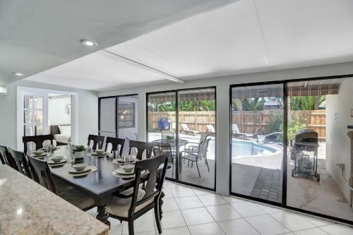 New Spacious 6bdr Villa Pool Tennis/airhockey