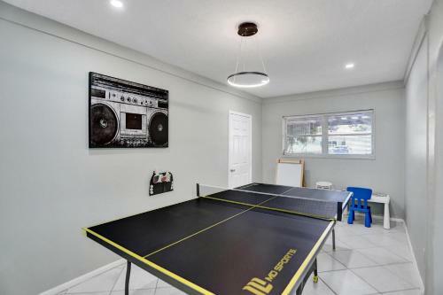 New Spacious 6bdr Villa Pool Tennis/airhockey