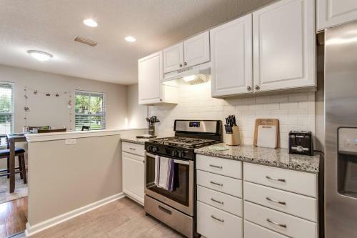 King St Bungalow